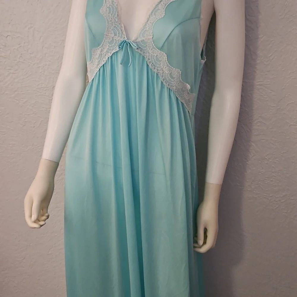 Vintage Union Made 1960s Turquoise Blue Lace Trim Satin Nightgown - Picture 5 of 10